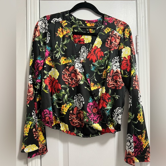 Guess long sleeve satin blouse - Picture 1 of 4